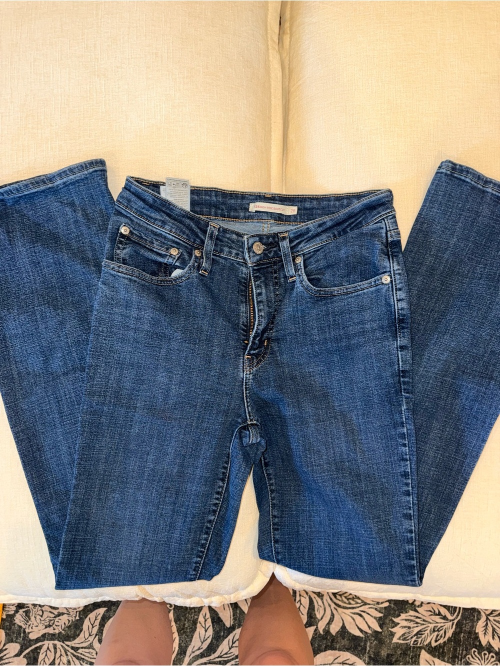 Levi's Women's Bootcut Jeans in Medium Blue Denim